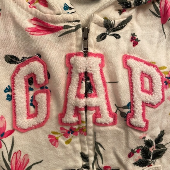 5/$25 Baby Gap hoodie size 18-24M. - Picture 2 of 9